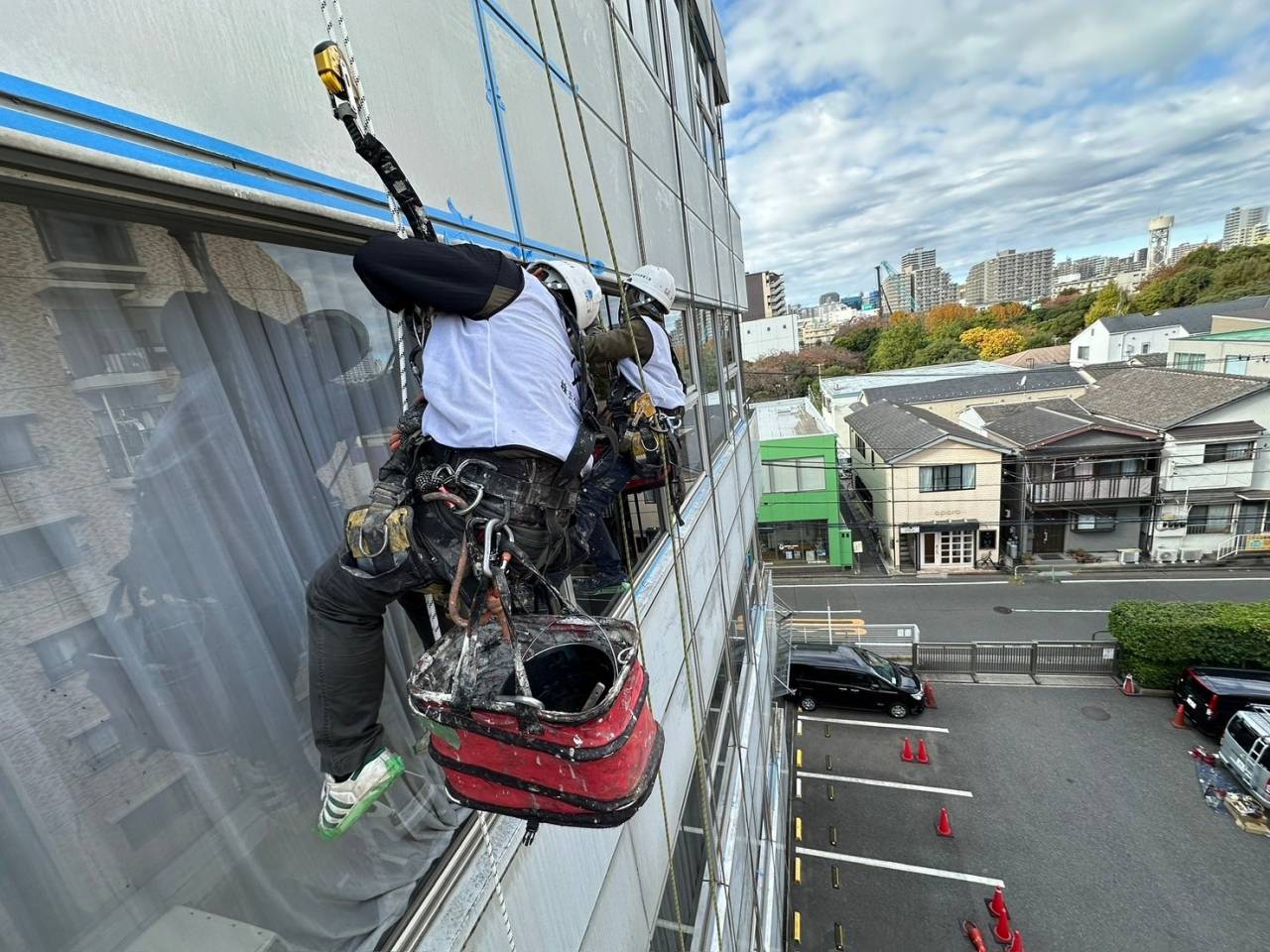 ロープアクセス・無足場工法・ブランコ工事は安いという誤解